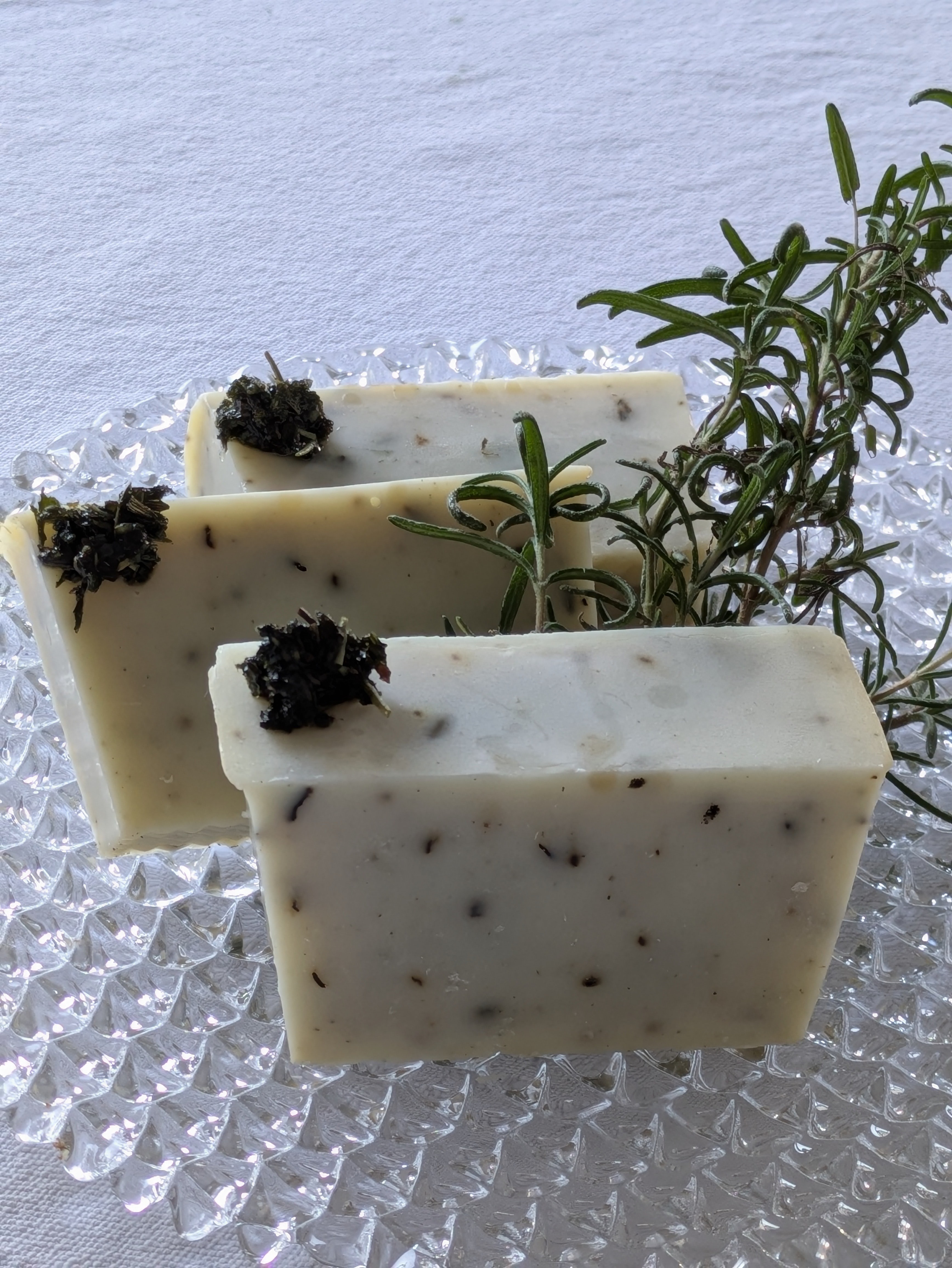 Winter Harvest Soap - 春を待つ、空飛ぶハーブの石けん